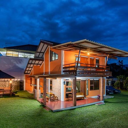 Prananto's Villa Lembang Esterno foto