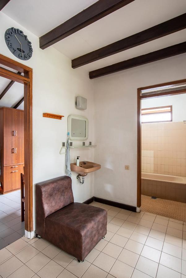 Prananto's Villa Lembang Esterno foto
