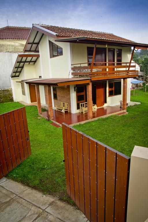 Prananto's Villa Lembang Esterno foto